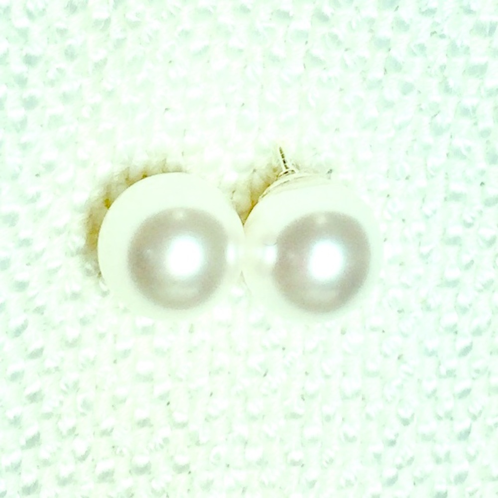 🇺🇸 White Pearl Studs 10mm, Sterling Post Back